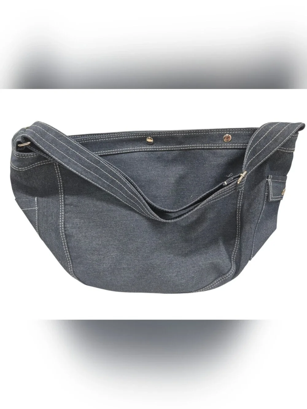 POP MART MONSTERS FALL IN WILD SERIES-Denim Messenger Labubu Bag 100% Authentic